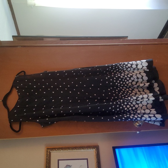 Classic Polka Dot Dress - Picture 8 of 11